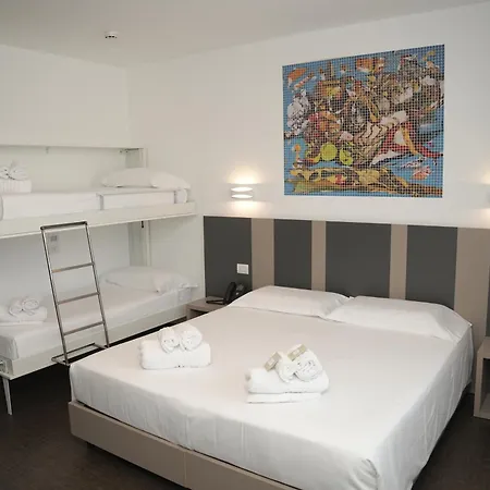 Mosaico Hotell 4*